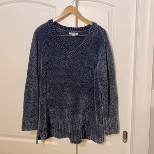 Orvis XL EUC Tunic length v-neck sweater, super soft, navy